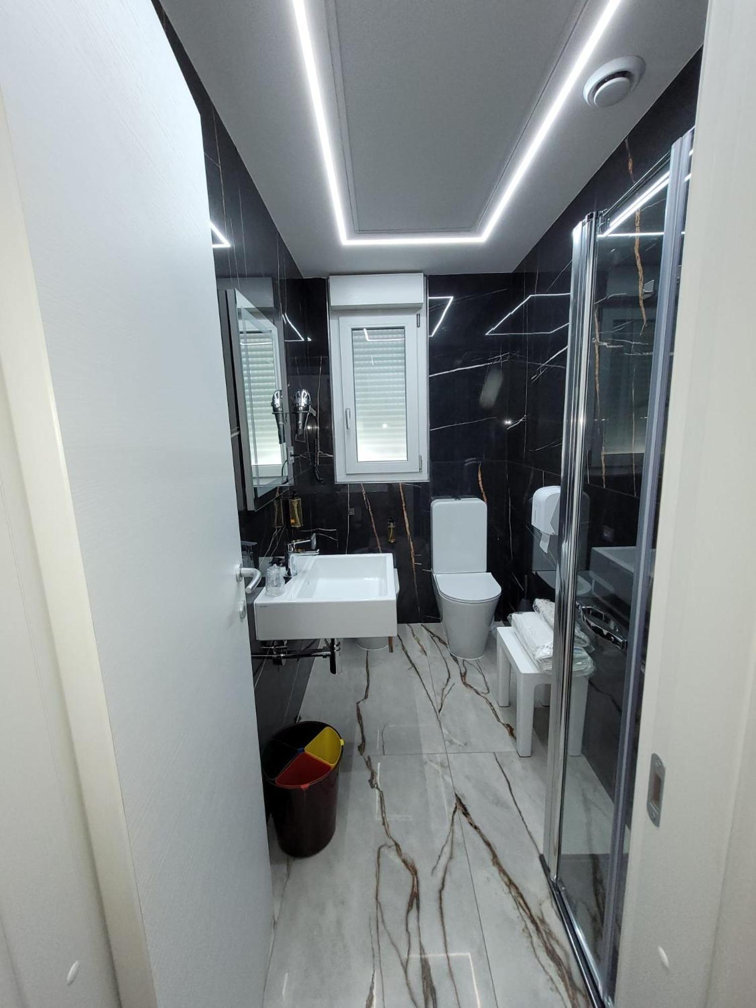 Hotel Aurora Wellness & Spa Tivoli Terme Bagian luar foto